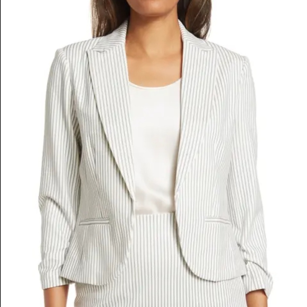 NWT Amanda & Chelsea White and Gray Striped Blazer Sz Large